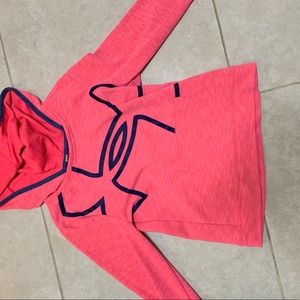 light under amrour pull over hoodie